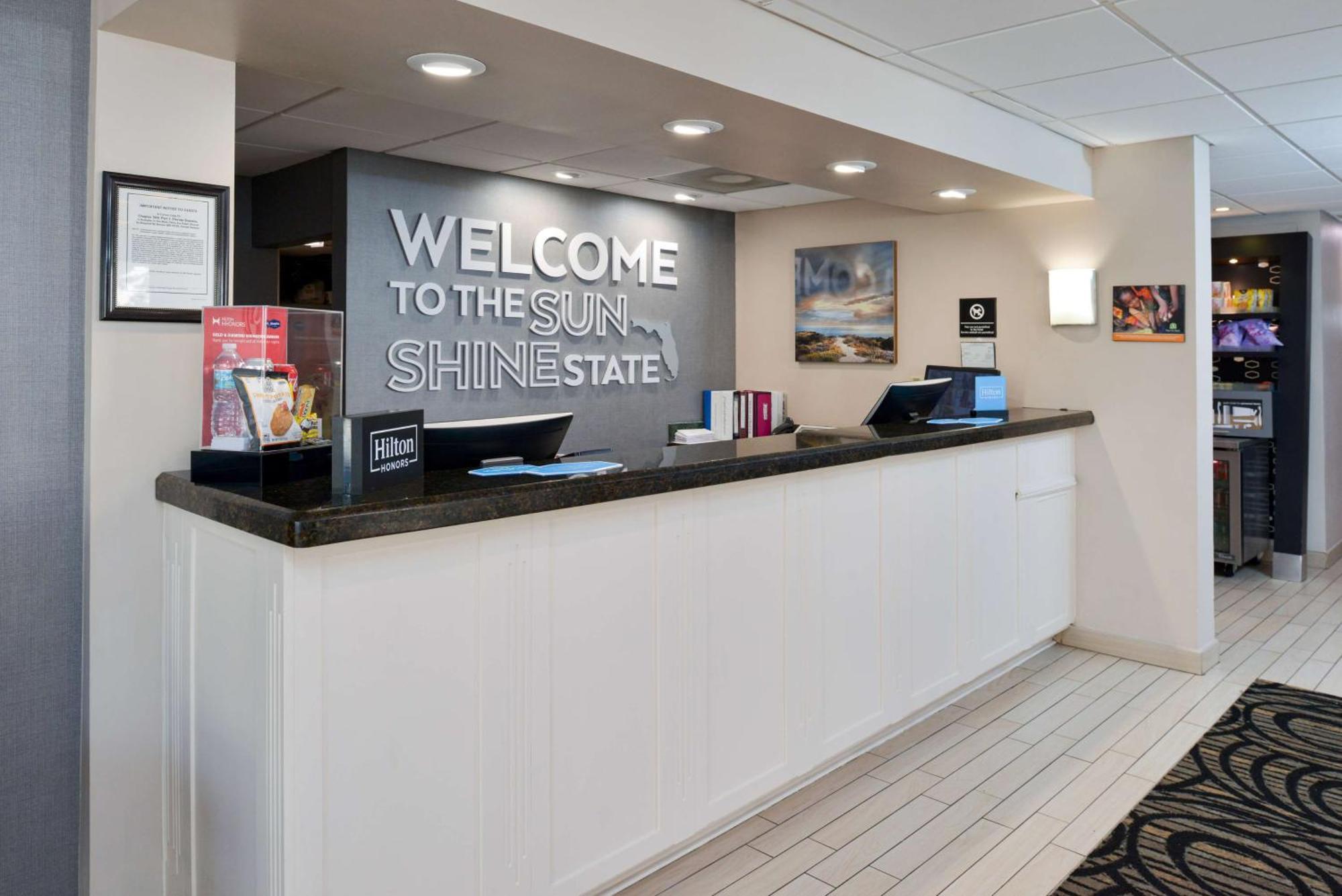 Hampton Inn Vero Beach Outlets Exterior foto