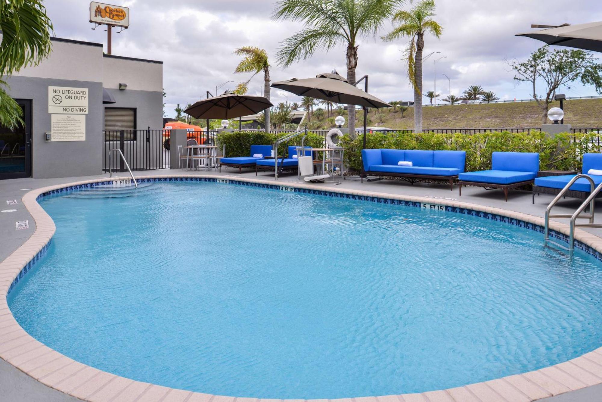 Hampton Inn Vero Beach Outlets Exterior foto